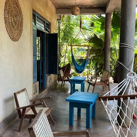 Kataragama Homestay Екстериор снимка