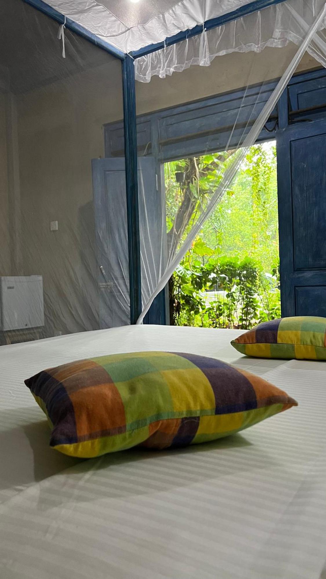 Kataragama Homestay Екстериор снимка