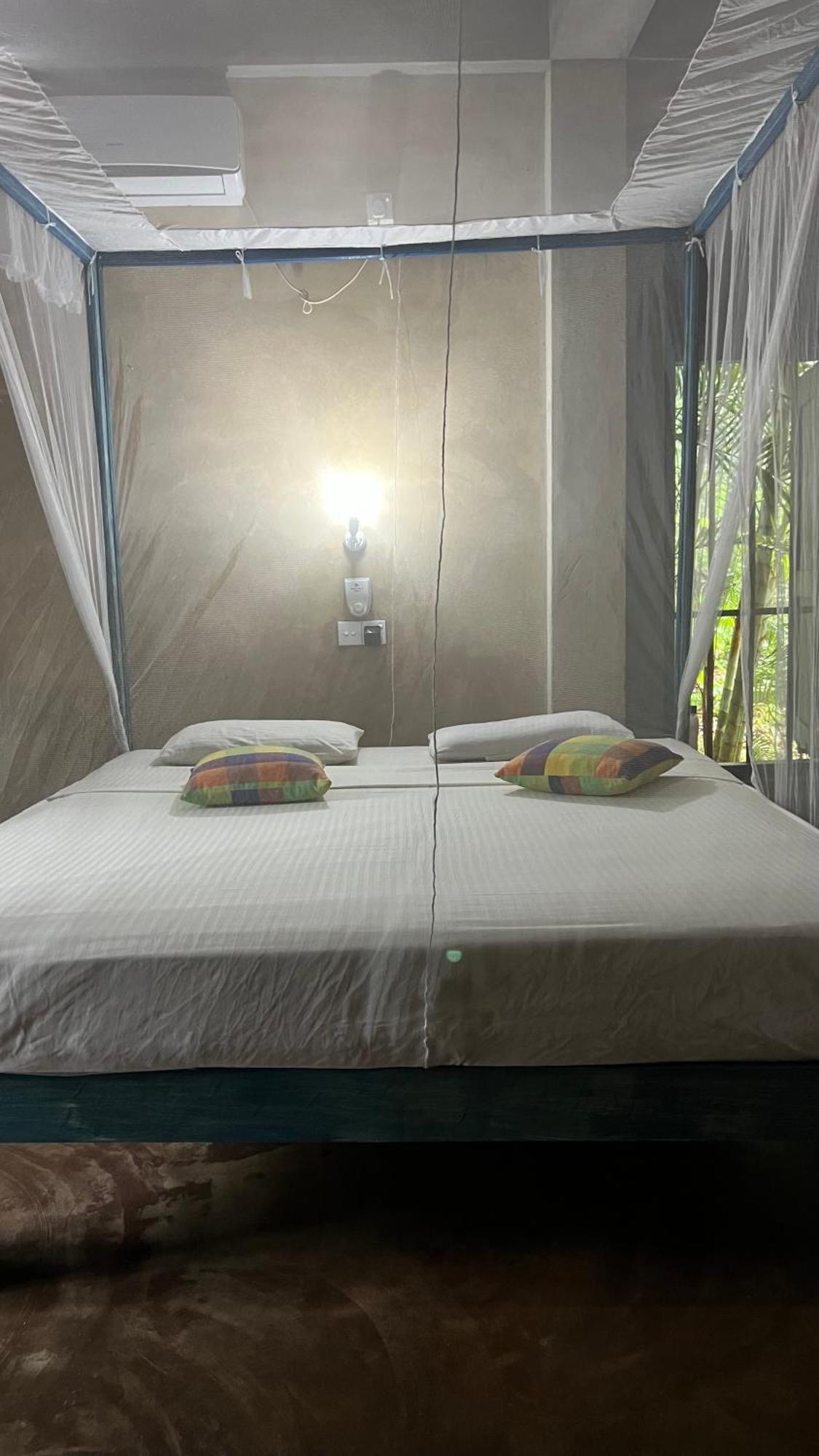 Kataragama Homestay Екстериор снимка