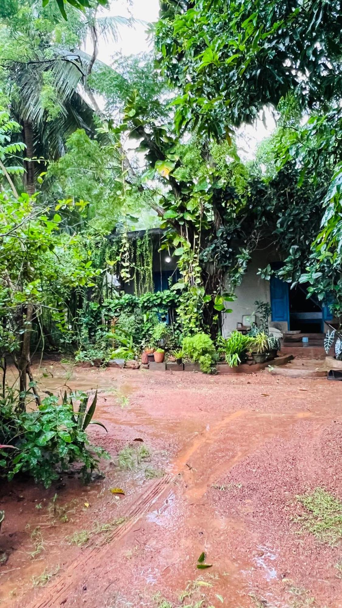 Kataragama Homestay Екстериор снимка